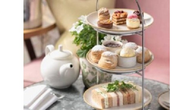 Afternoon Tea with Prosecco